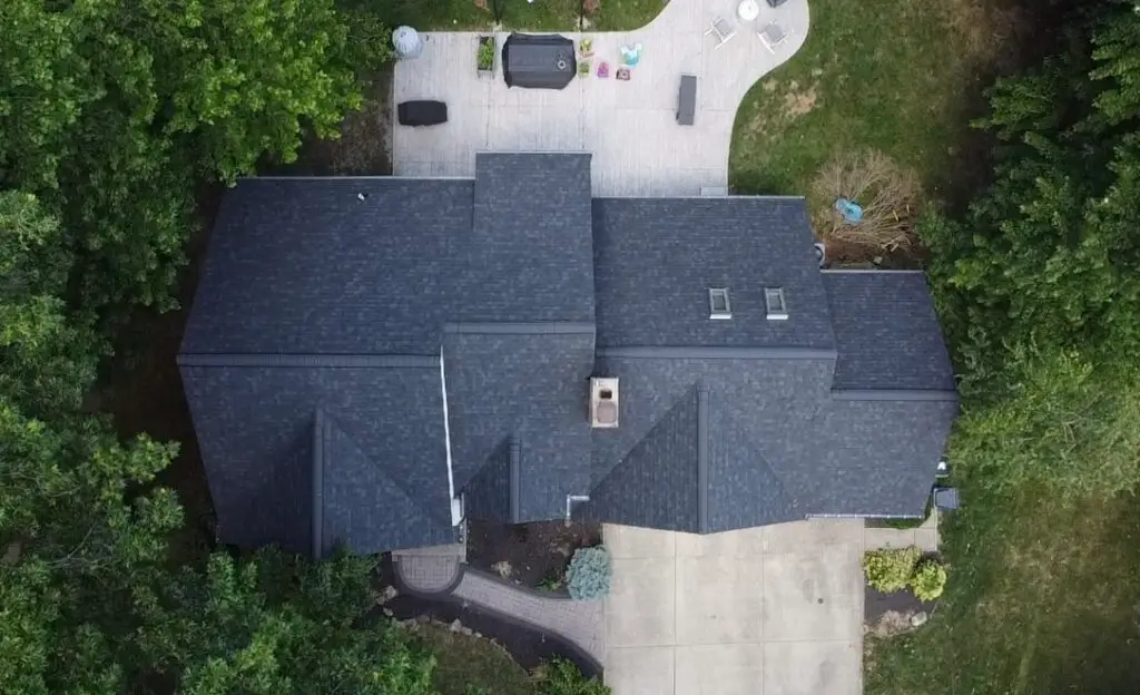 Roof replacement in Independence